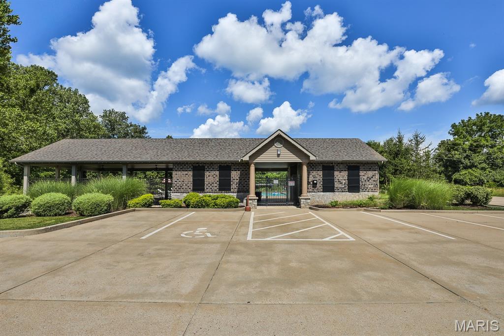 3375 Amber Heights Lane