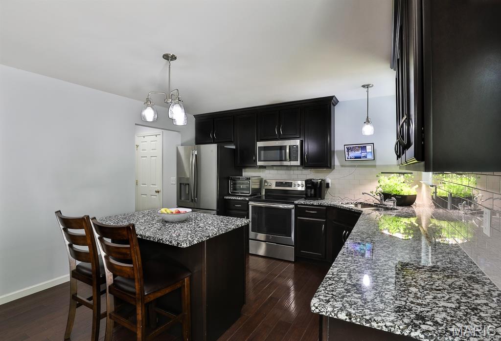 3375 Amber Heights Lane