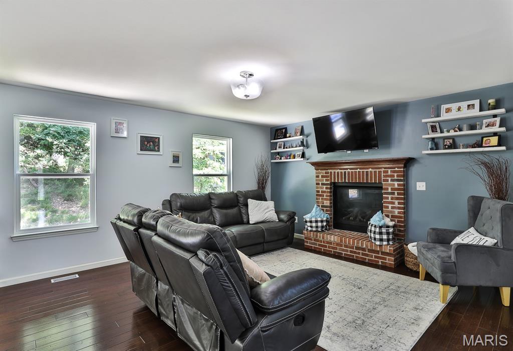 3375 Amber Heights Lane