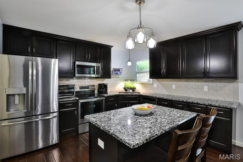 3375 Amber Heights Lane