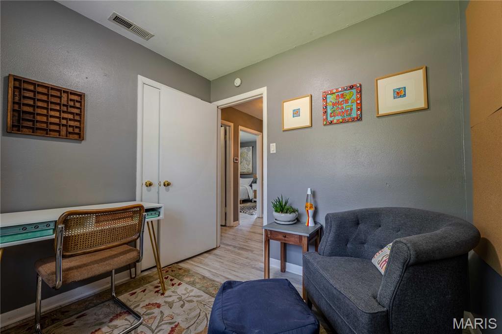 8120 S Laclede Station Road