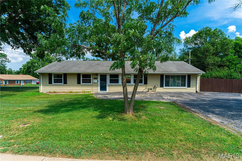 8120 S Laclede Station Road