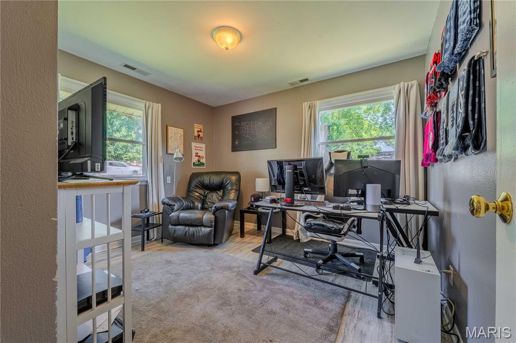 8120 S Laclede Station Road