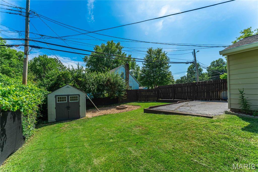 8120 S Laclede Station Road