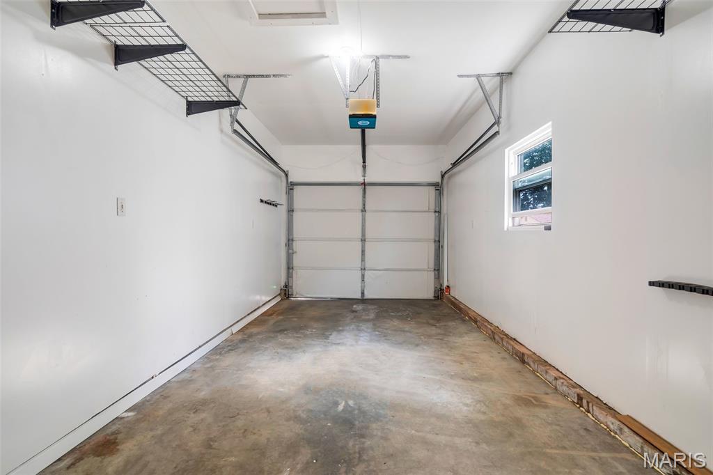 1223 Kings Trail Lane