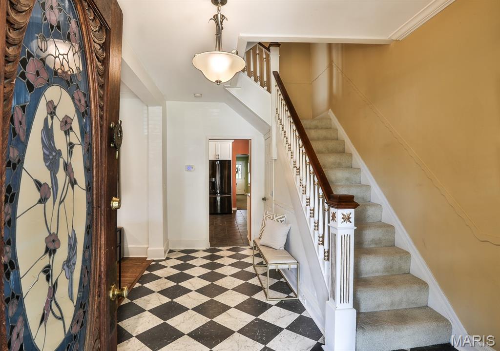 1425 Silverton Place