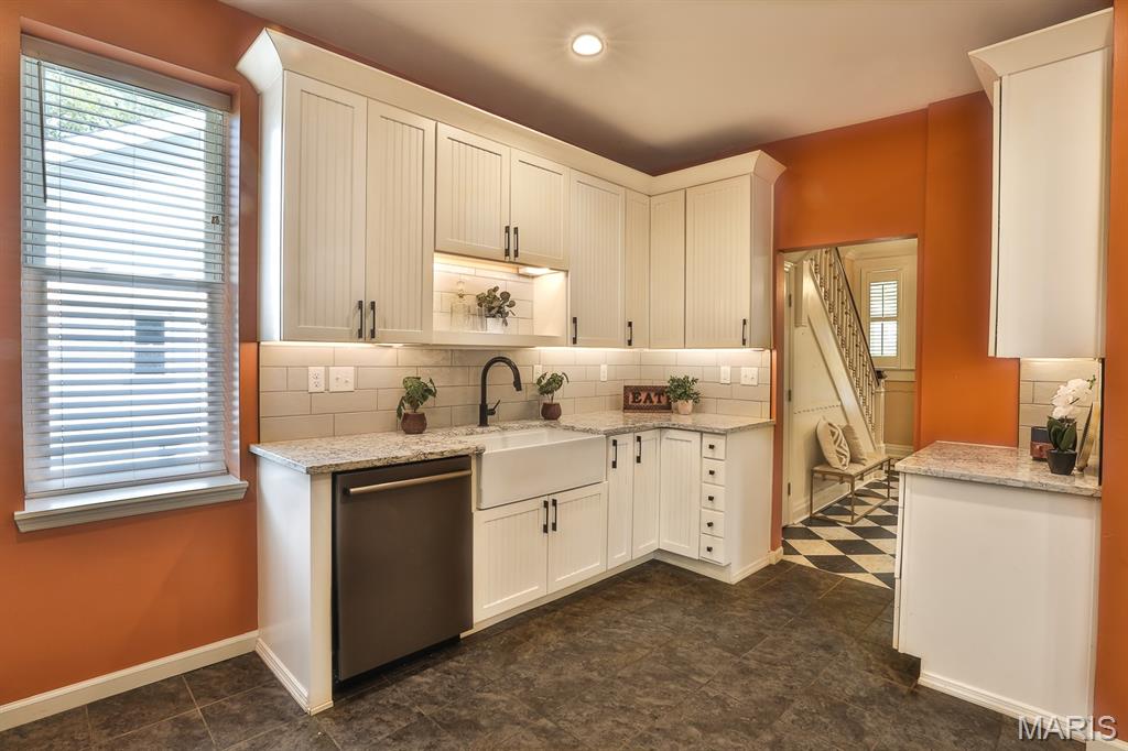 1425 Silverton Place