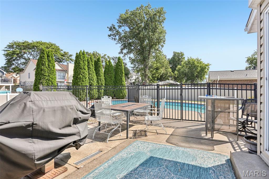 2527 Cripple Creek Drive