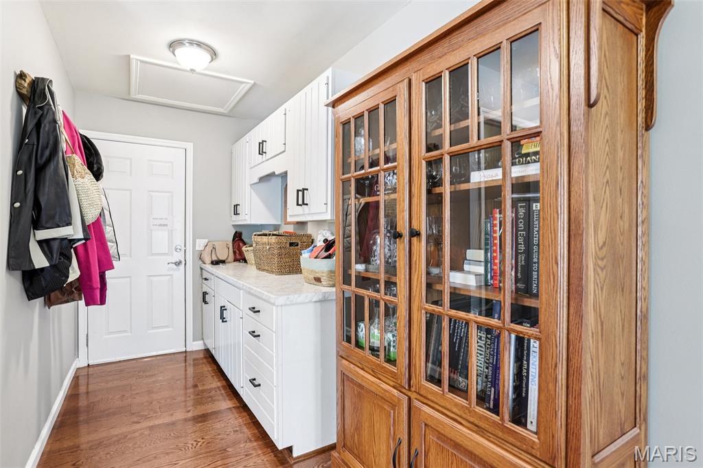 2527 Cripple Creek Drive