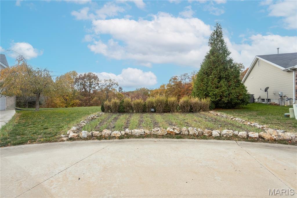 11 Fox Trotter Court