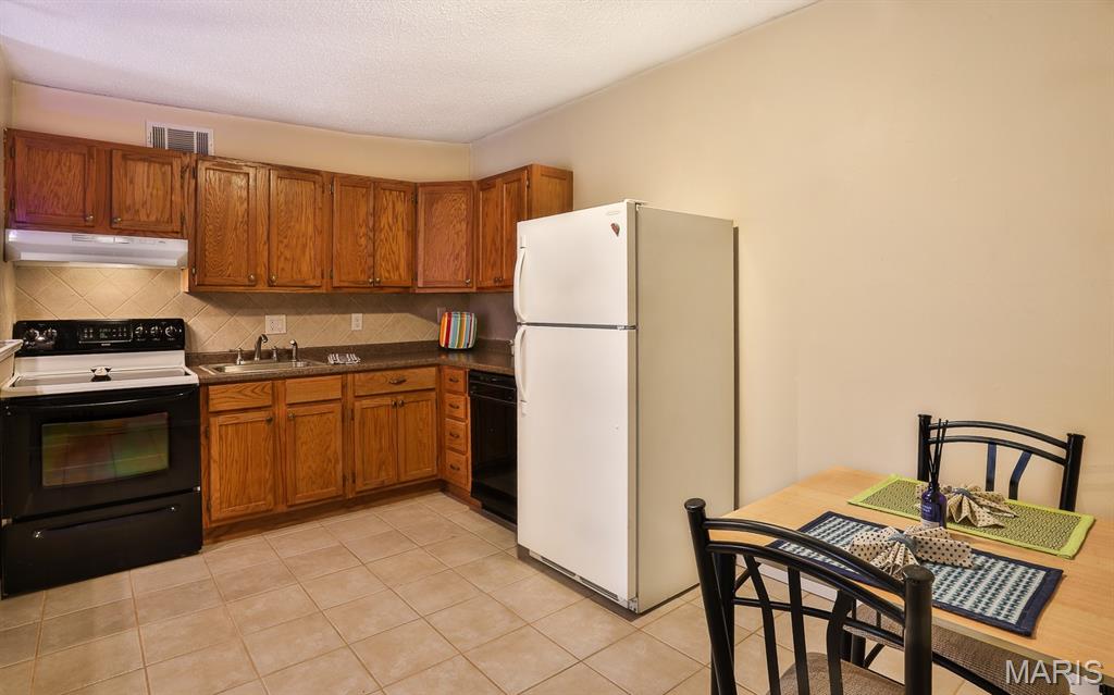 2800 Blackforest Drive Unit: C