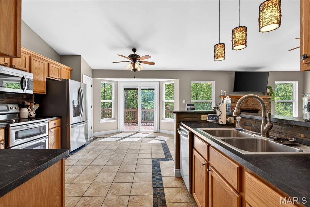 1259 Rockwood Forest Drive