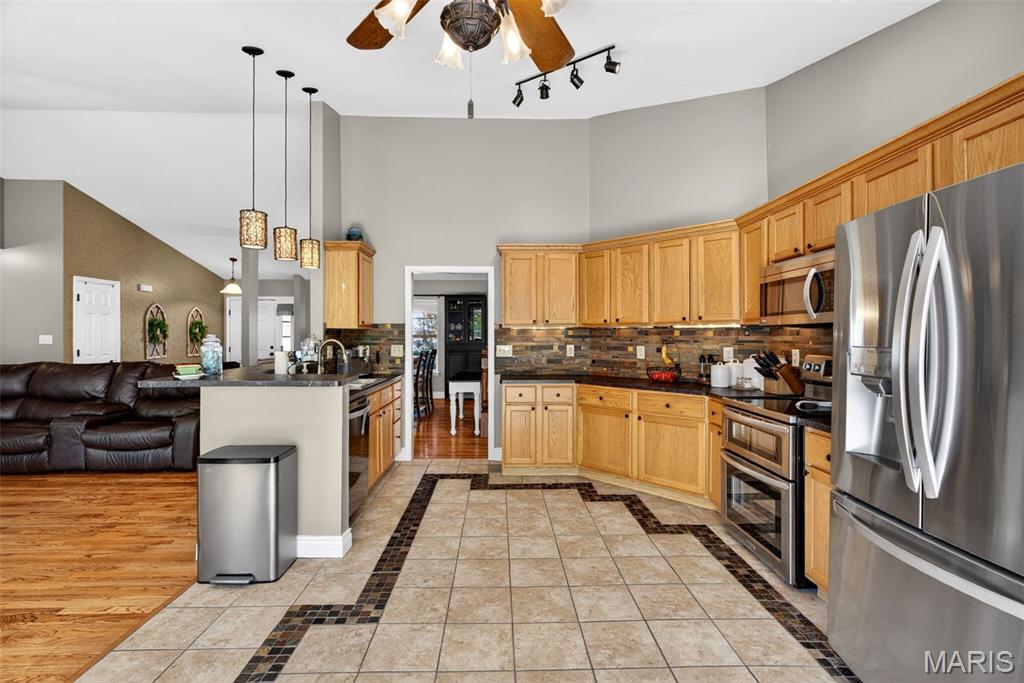 1259 Rockwood Forest Drive