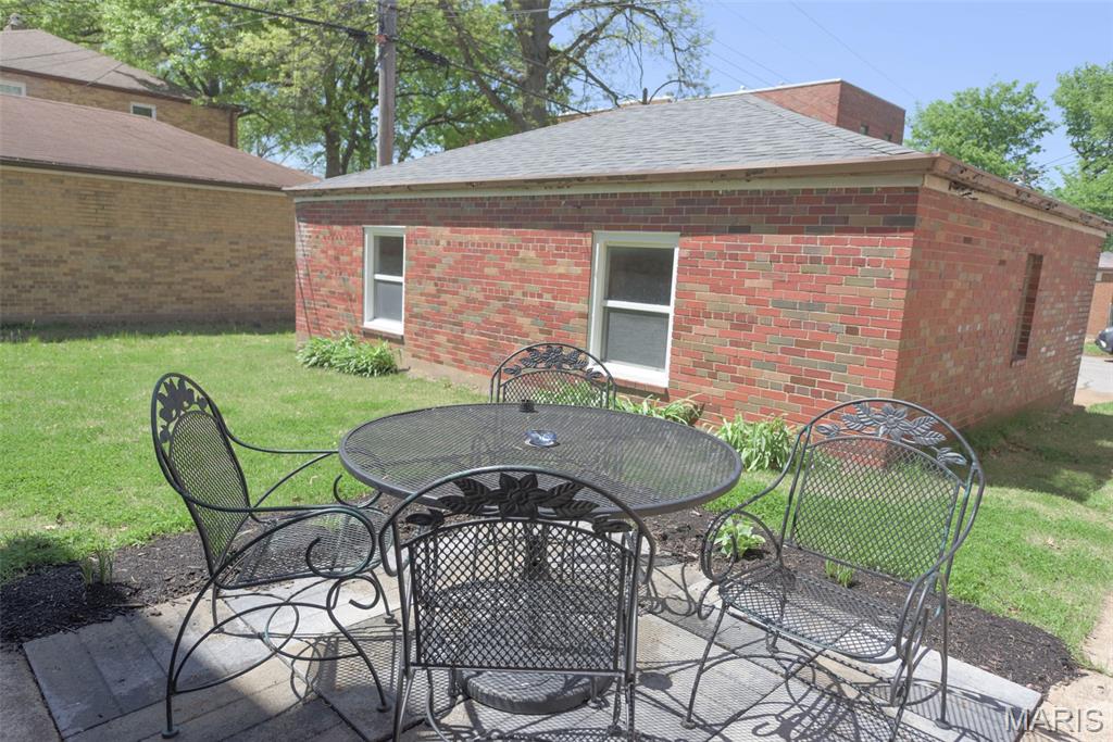 5876 Sunshine Drive Unit: 111 (1N)