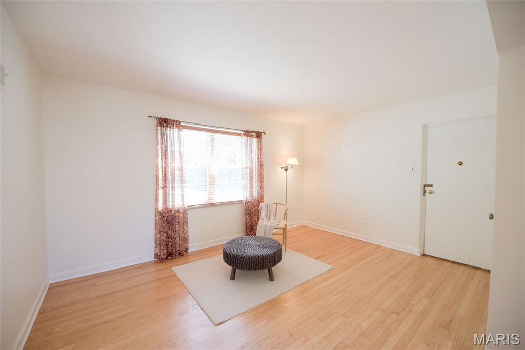 5876 Sunshine Drive Unit: 111 (1N)