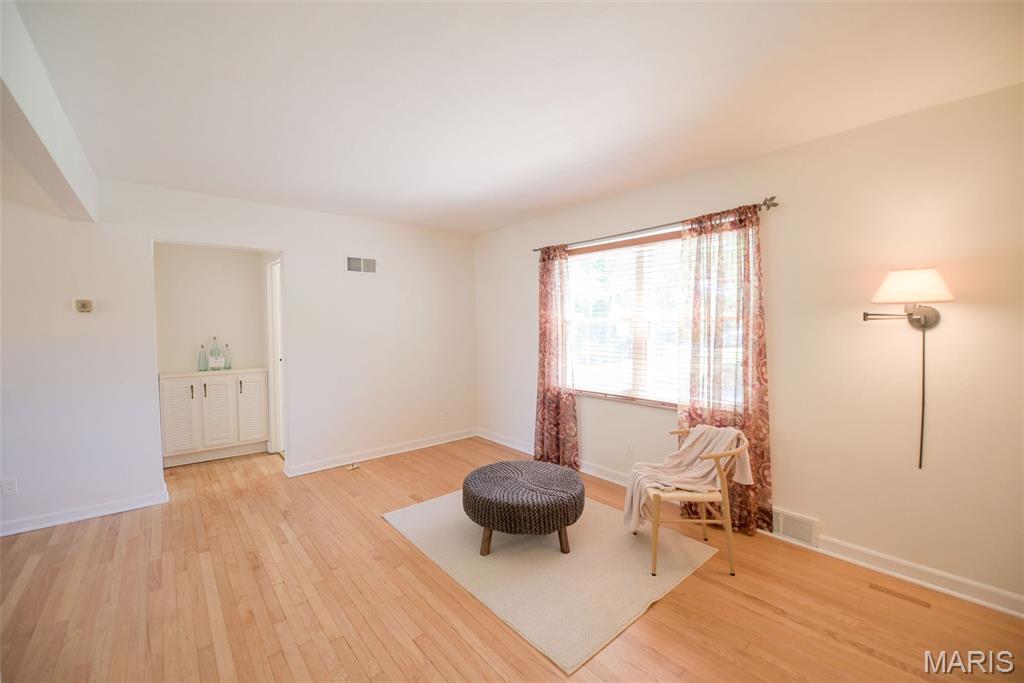 5876 Sunshine Drive Unit: 111 (1N)