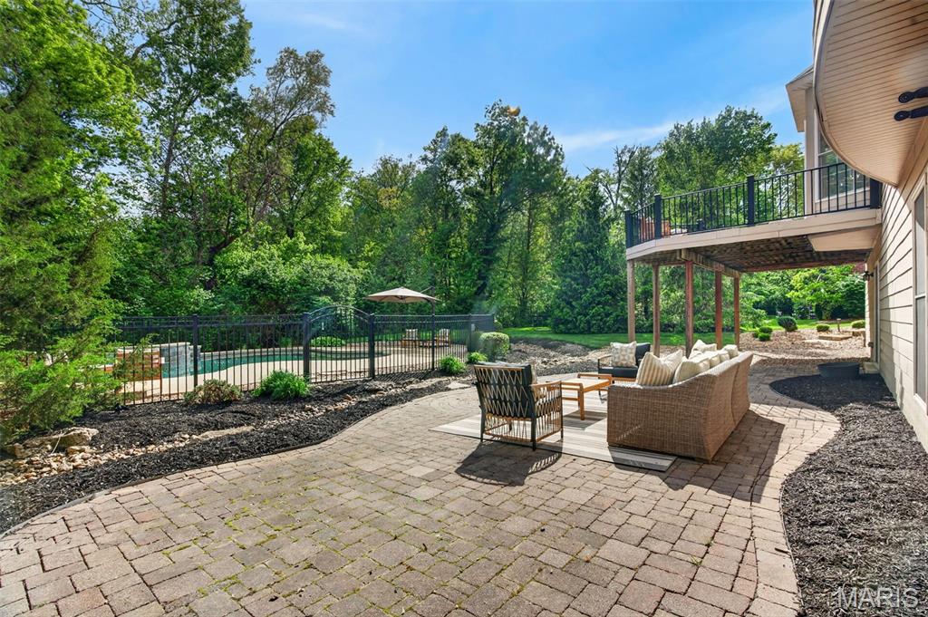 2398 Spring Mill Woods