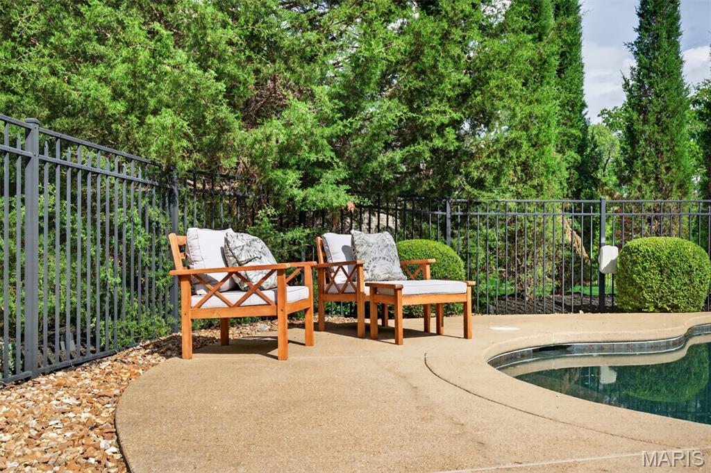 2398 Spring Mill Woods