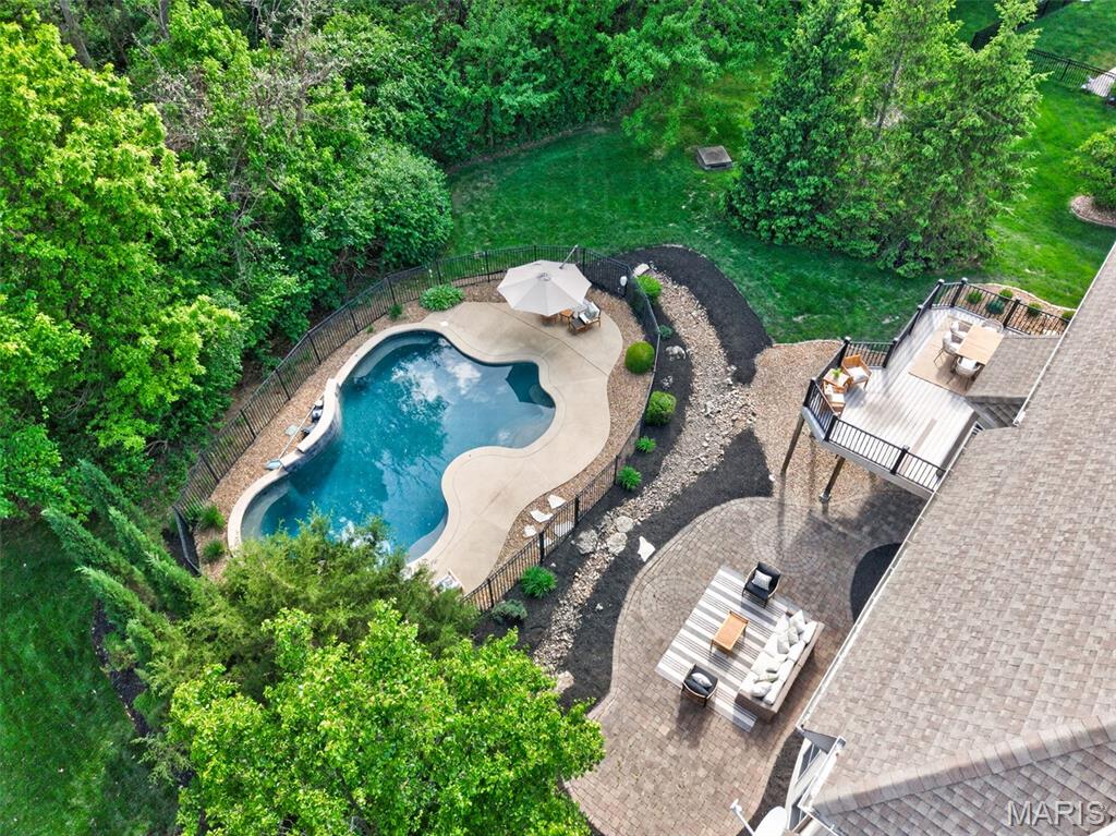 2398 Spring Mill Woods