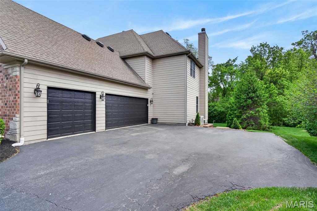 2398 Spring Mill Woods