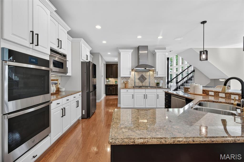 2398 Spring Mill Woods