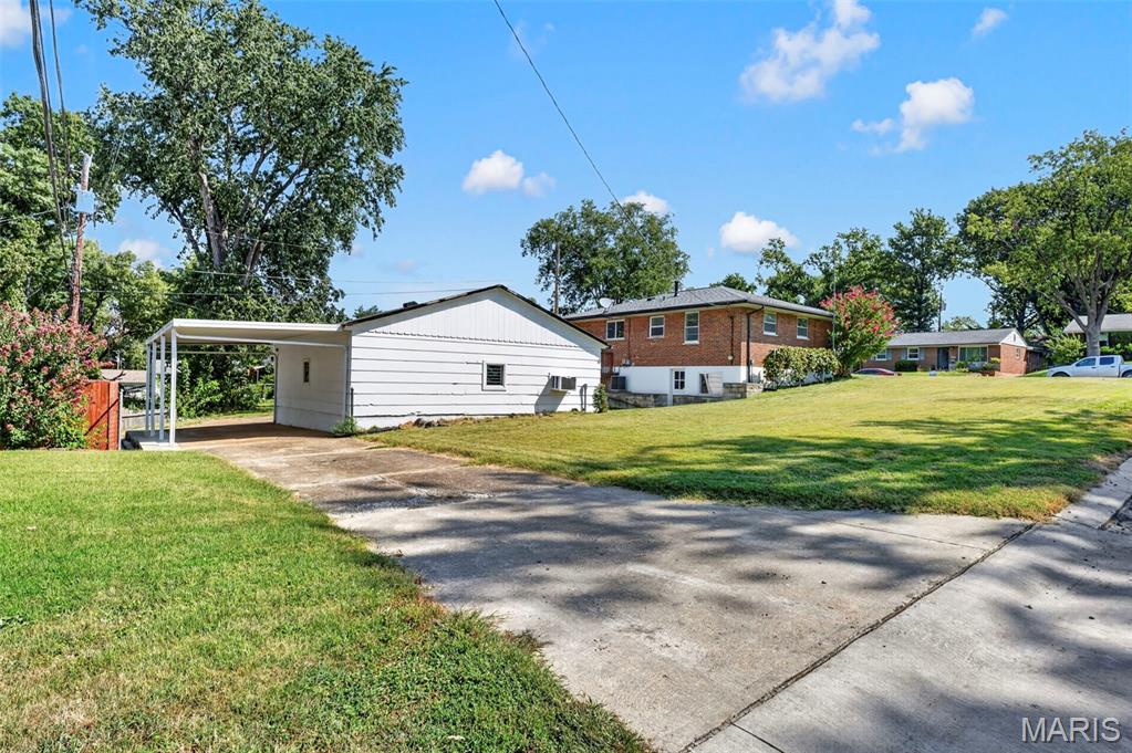 9835 Ione Lane