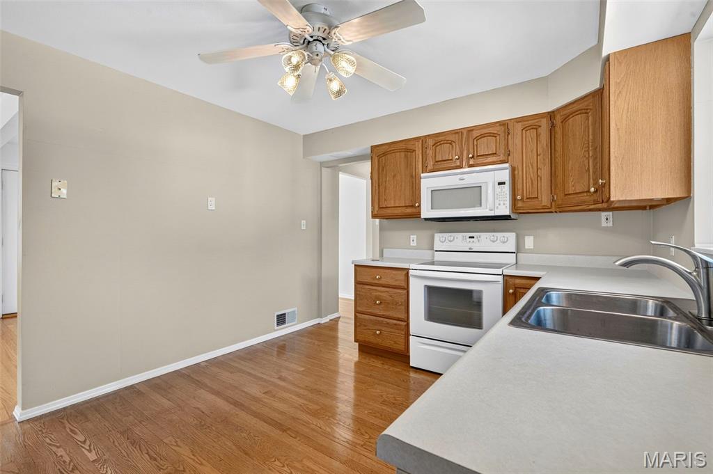 9835 Ione Lane