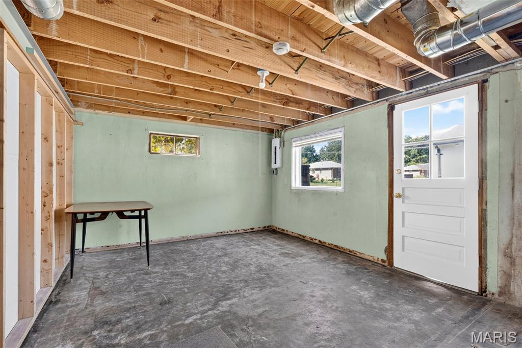 9835 Ione Lane