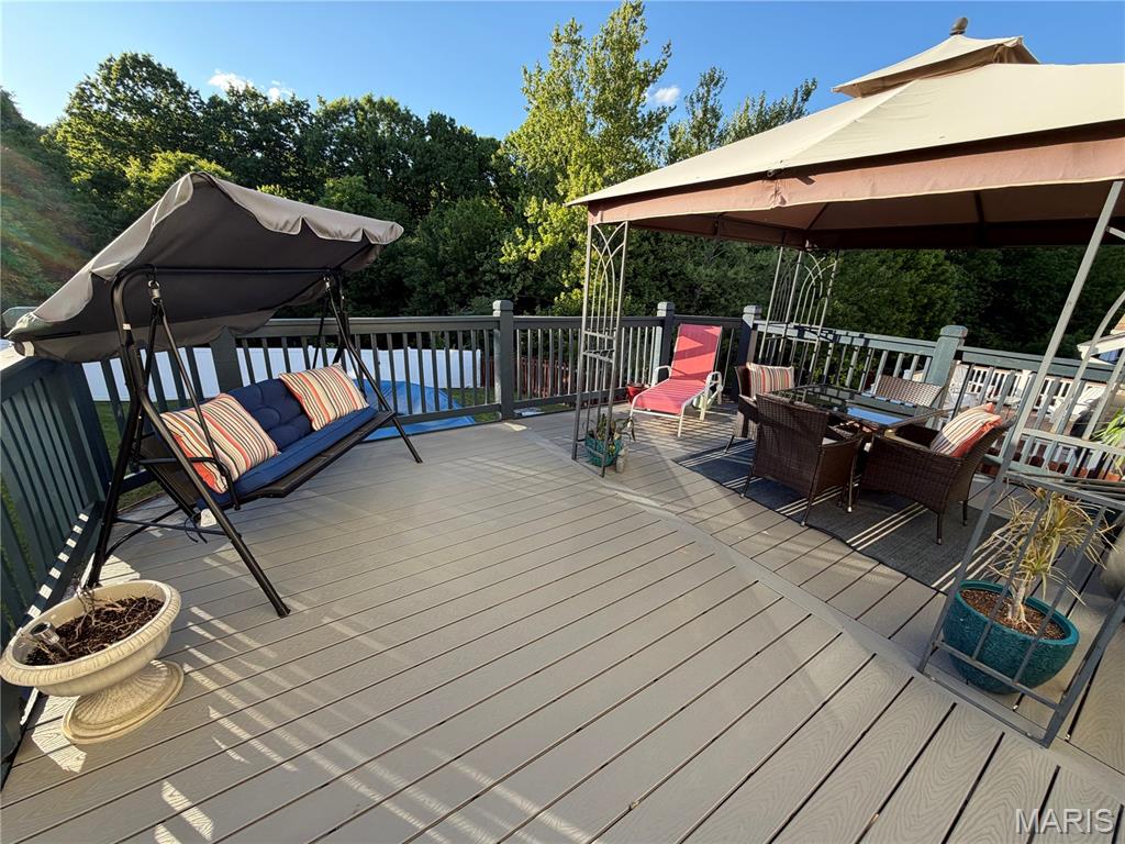 3089 Valley Oaks Drive