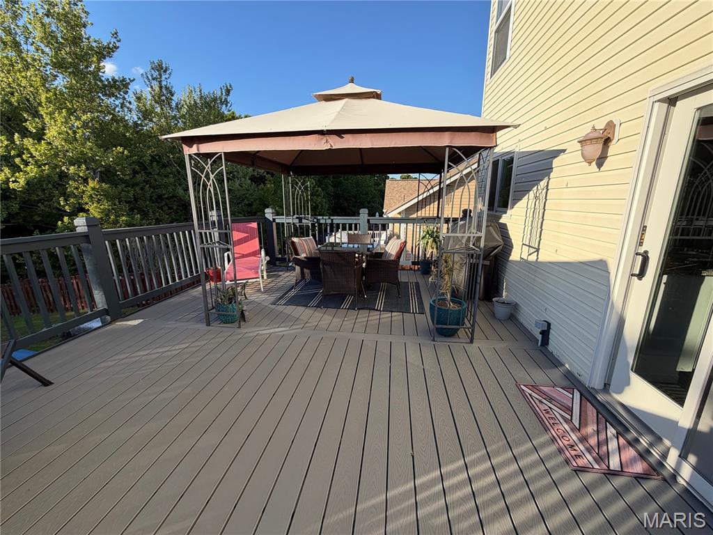 3089 Valley Oaks Drive