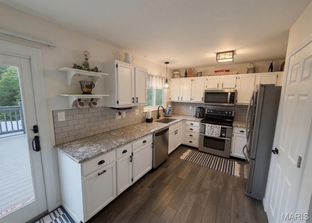 3089 Valley Oaks Drive