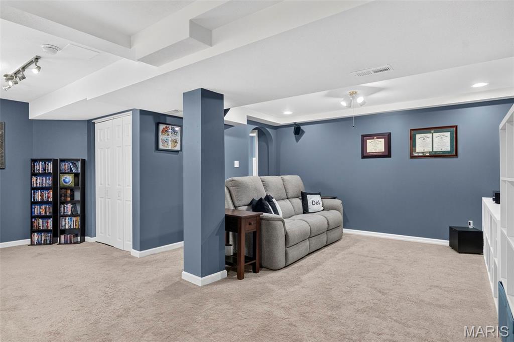 404 Silver Maple Court