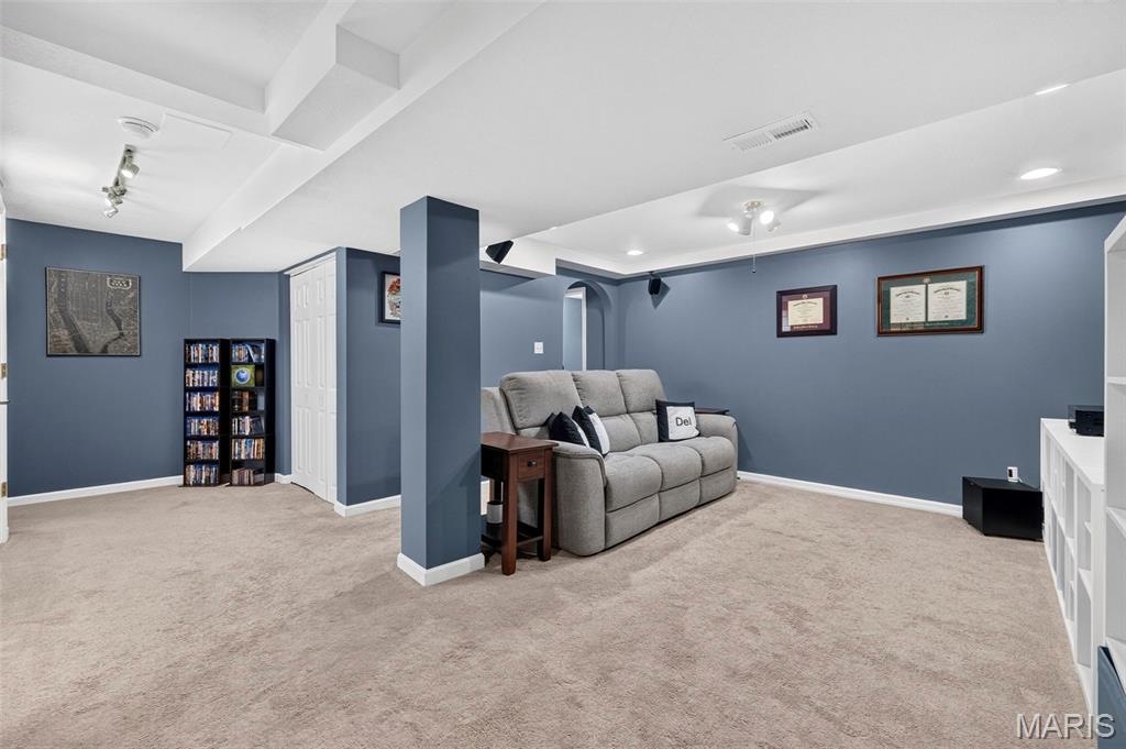 404 Silver Maple Court