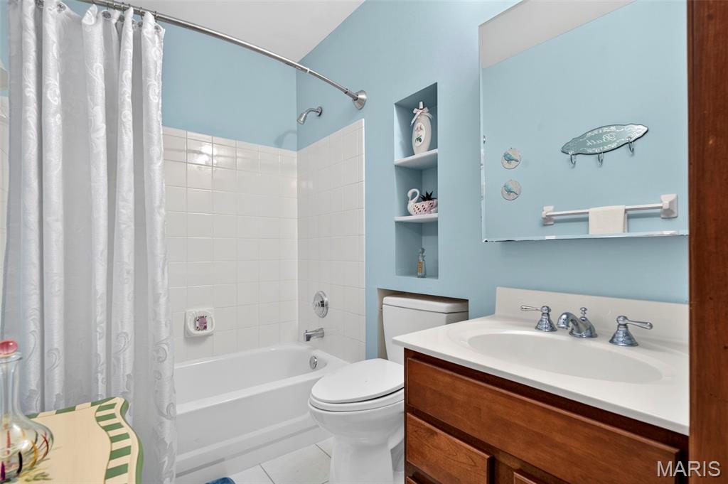 16559 Victoria Crossing Drive Unit: A