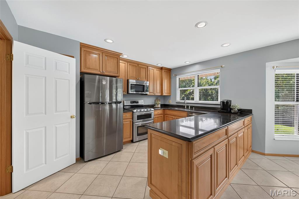 1122 Majestic Drive