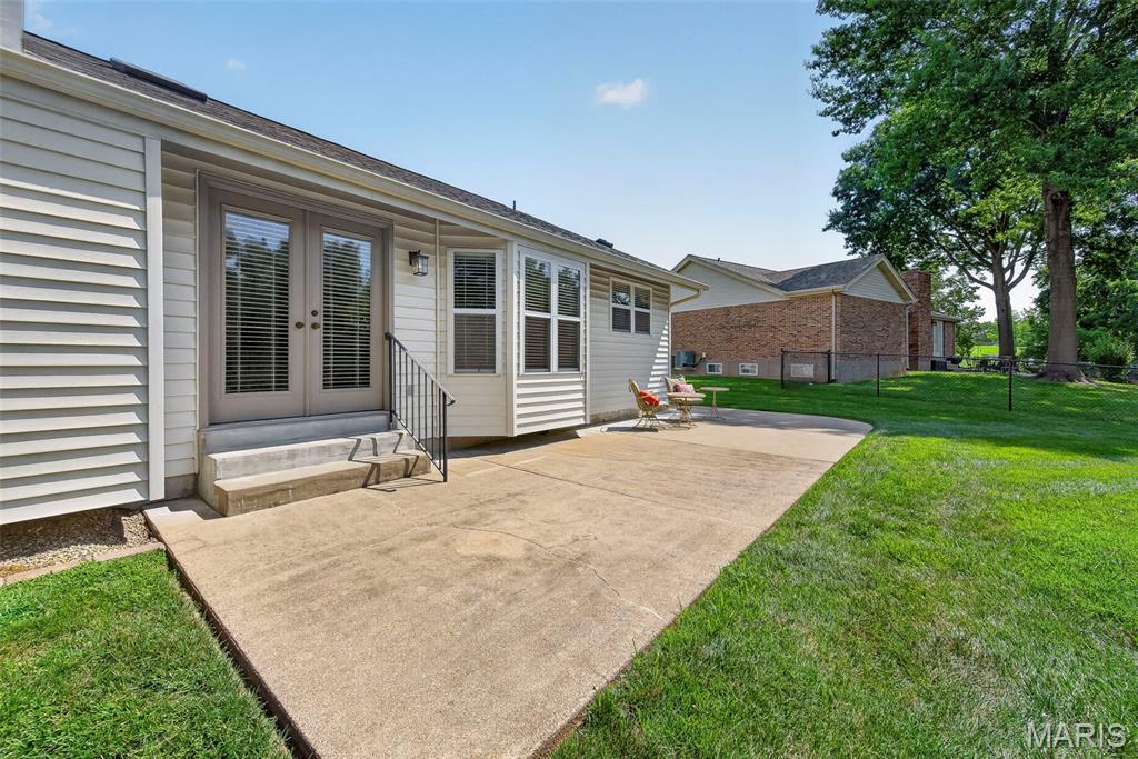 1122 Majestic Drive