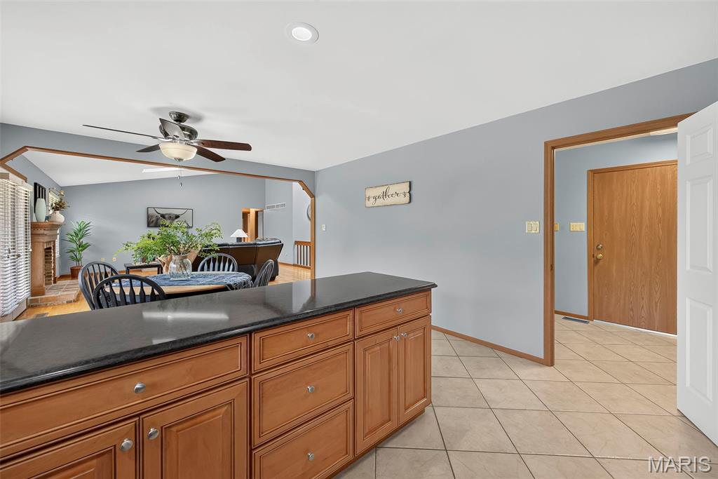 1122 Majestic Drive