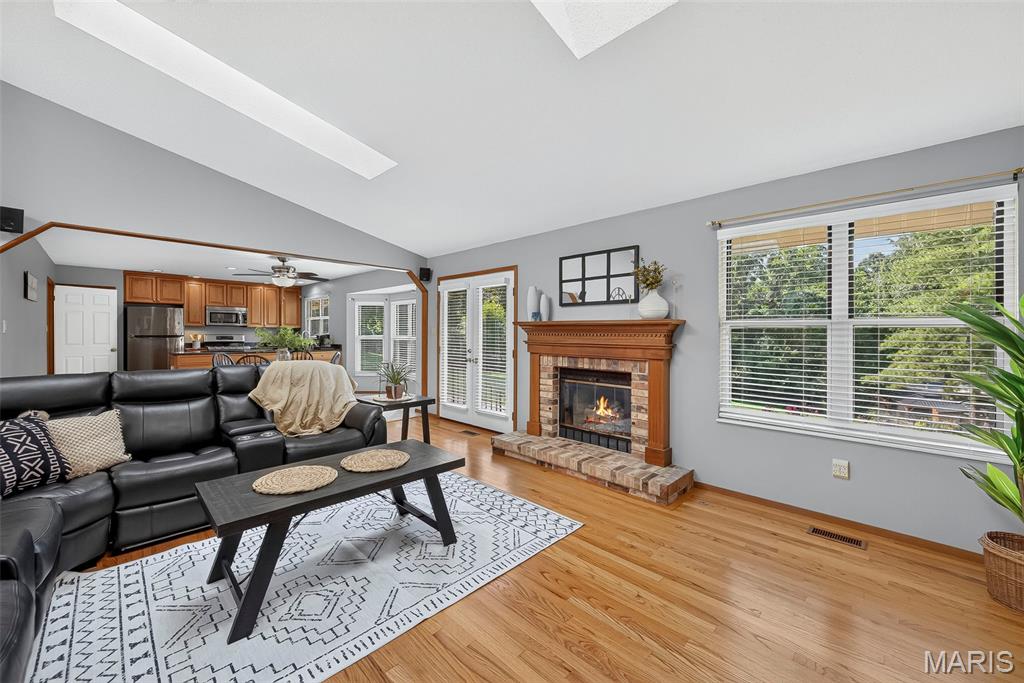 1122 Majestic Drive
