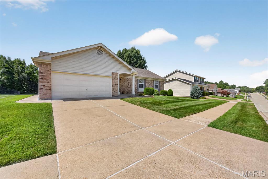 1122 Majestic Drive
