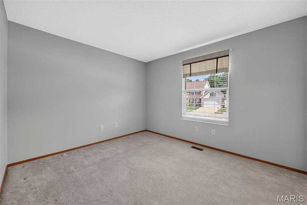 1122 Majestic Drive