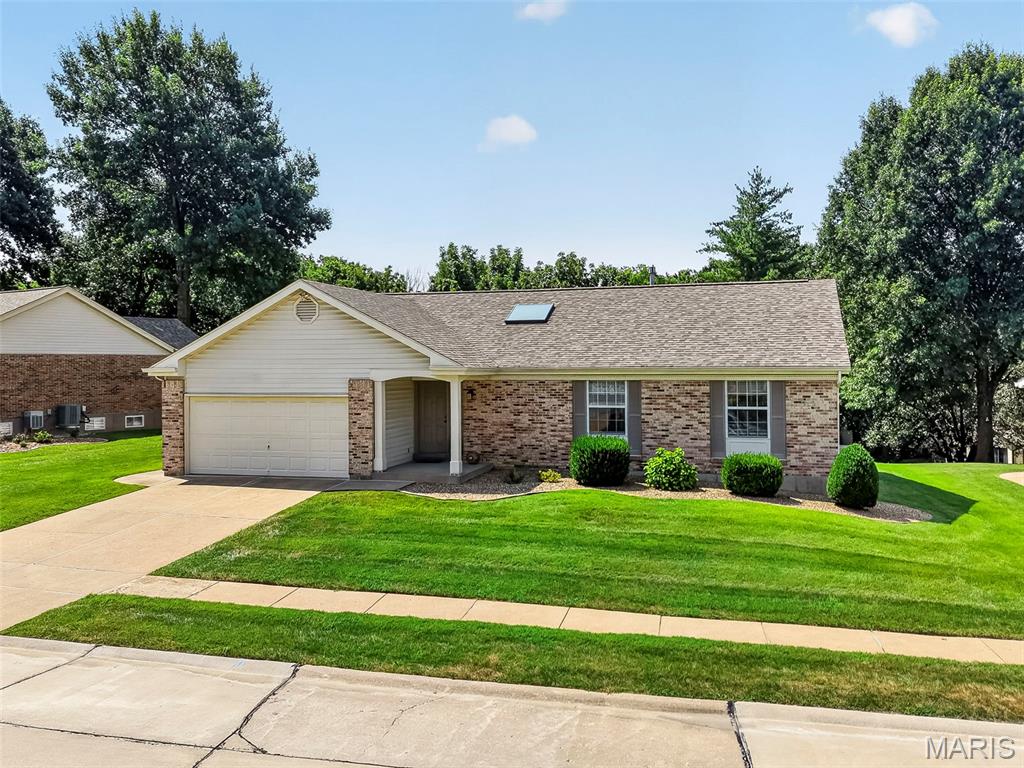 1122 Majestic Drive