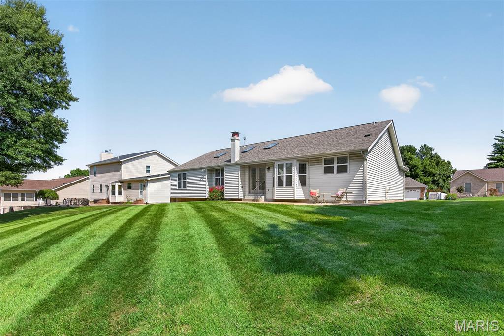 1122 Majestic Drive