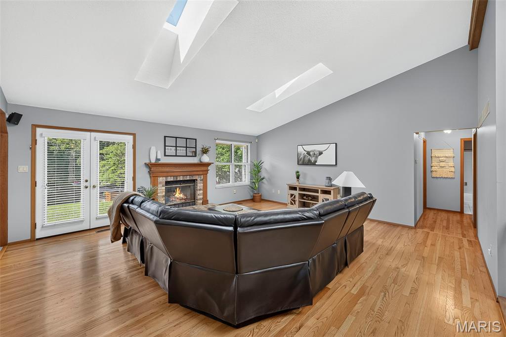 1122 Majestic Drive