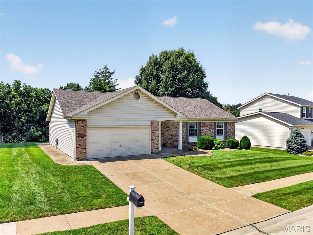 1122 Majestic Drive