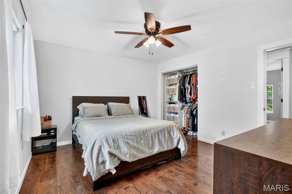 3434 Laura Lane