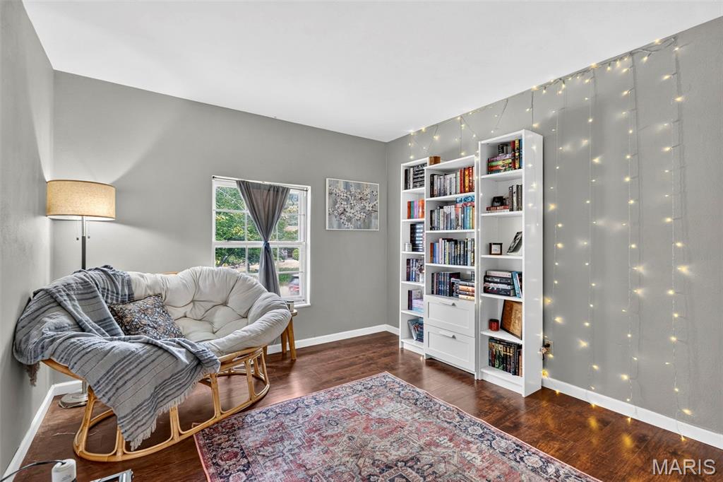 3434 Laura Lane