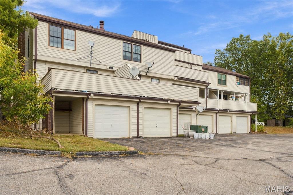9718 Raintree Village Drive Unit: 3D