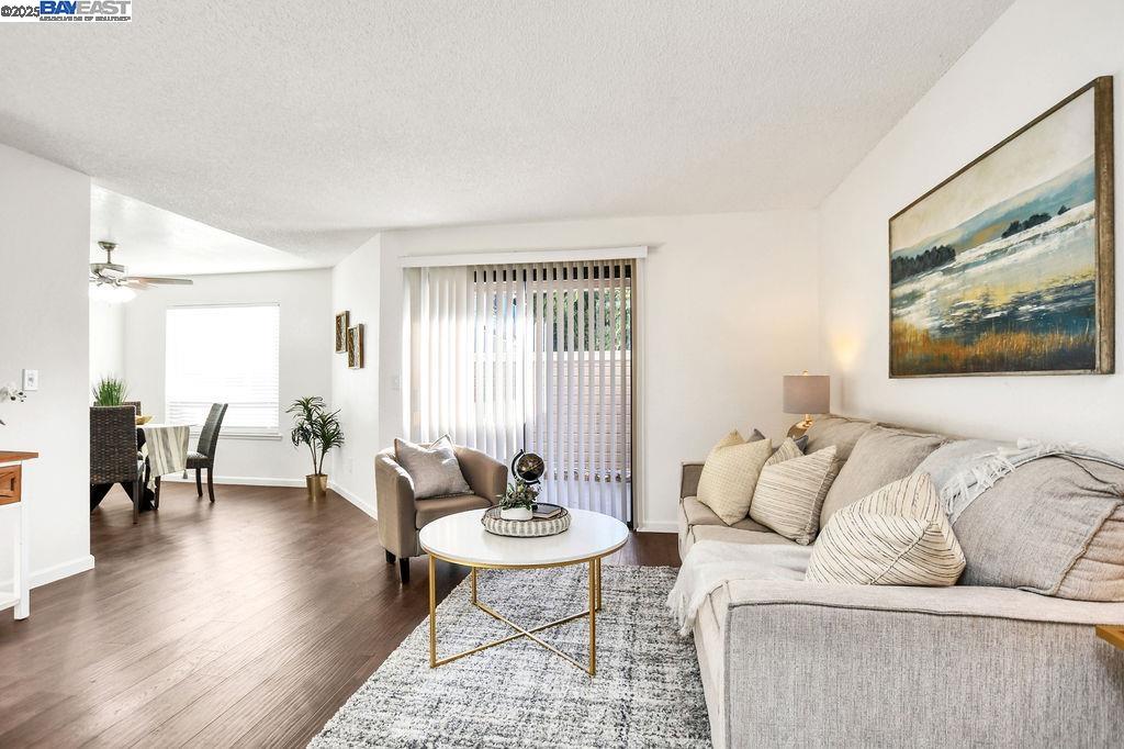 2908 Winding Ln