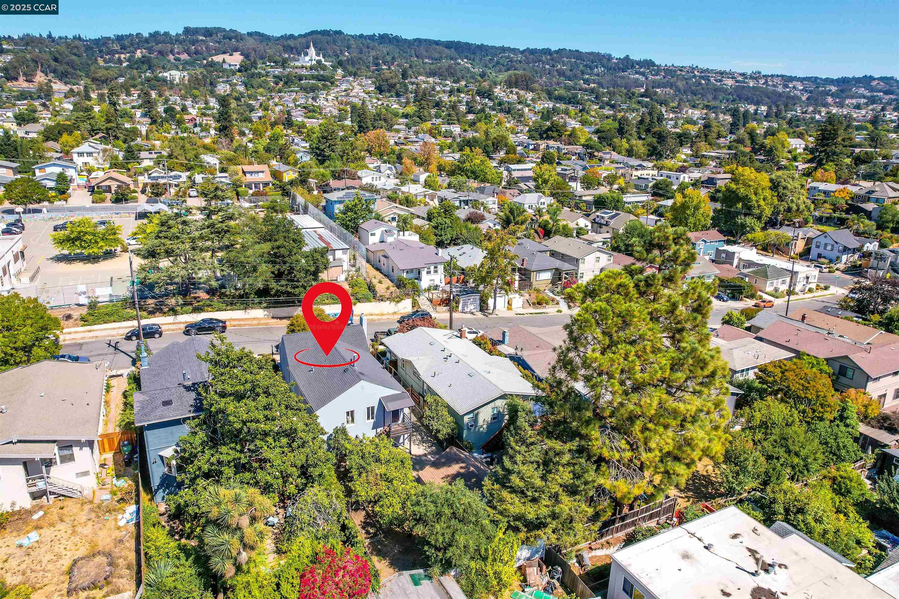 2501 Scenic Ave