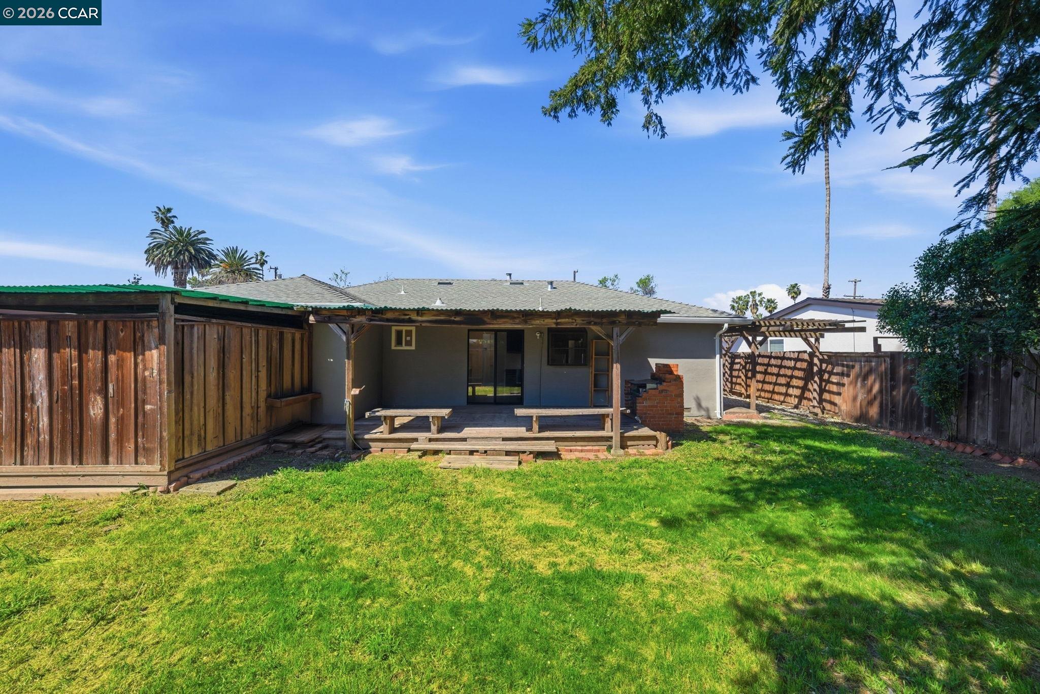 1930 Sunshine Dr